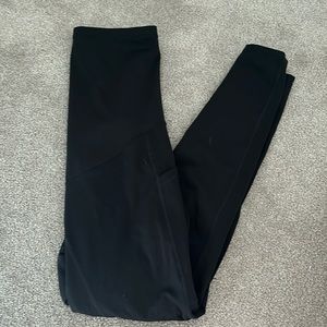 Maternity workout leggings